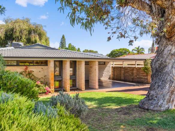 A Hidden Retreat Where Warmth Meets Convenience